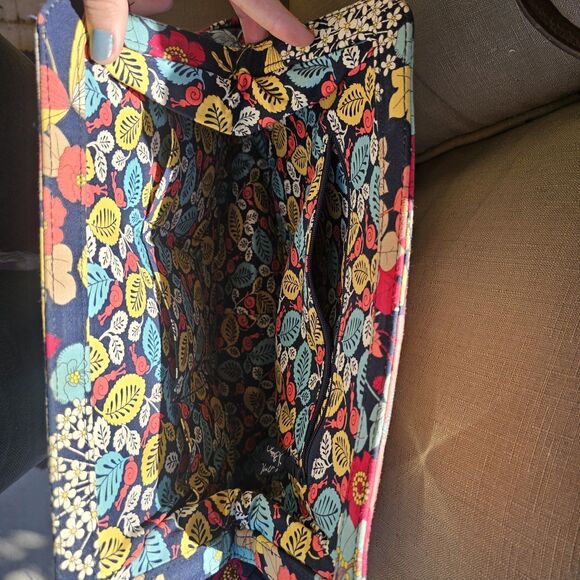 Vera Bradley Happy Snails Quilted Fabric purse Magnetic - Picture 5 of 10